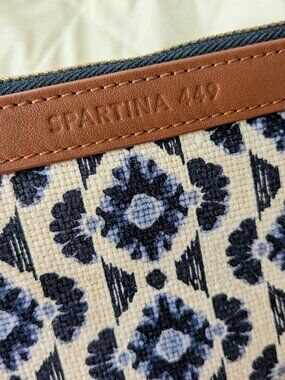 Spartina 449 Grab-N-Go Wristlet Marsh Boardwalk Linen Navy Blue Cream Saddle